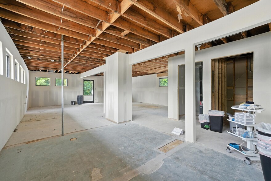 More Photos Of 3820 Central Ave, Lake Station Medical For Lease