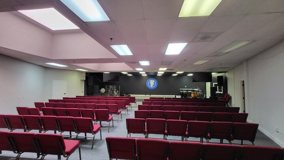 More Photos Of 5555 Oakbrook Pky, Norcross Light Distribution For Lease