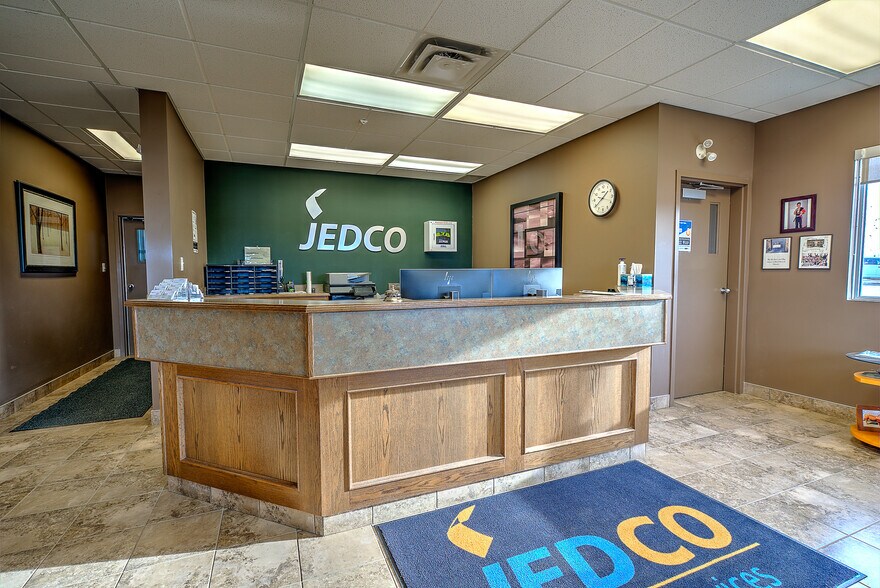 More Photos Of 135 & 141 Clearmile Avenue, Red Deer County Industrial For Sale