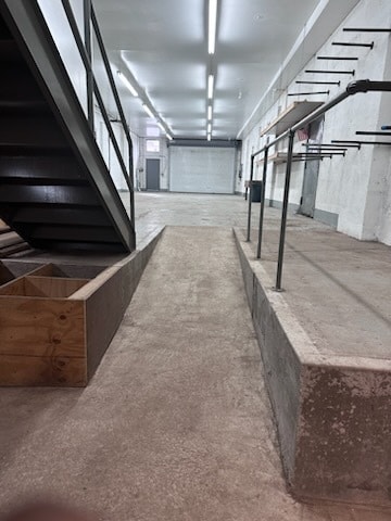 More Photos Of 8077 Cypress Ave, Glendale Warehouse For Lease