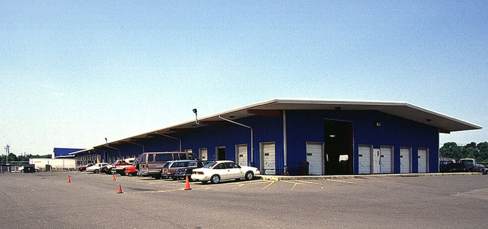 More Photos Of 45 Kilmer Rd, Edison Service For Lease