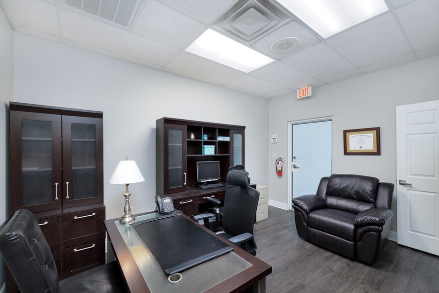 More Photos Of 1810-1822 Wellness Ln, New Port Richey Medical For Sale