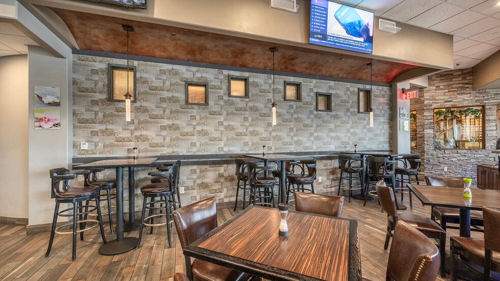 More Photos Of 100 W Broadway Ave, Bismarck Medical For Sale