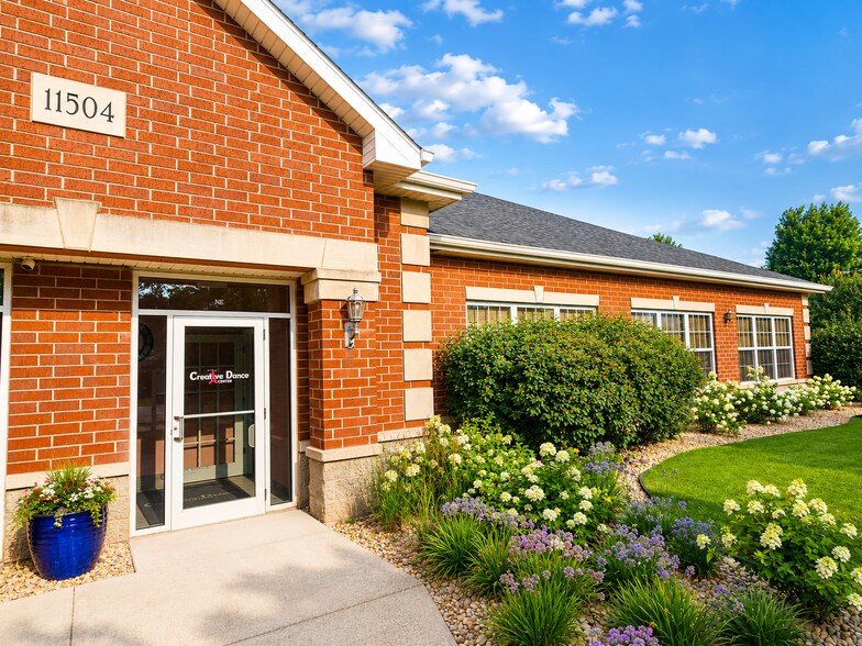 More Photos Of 11504 183rd Pl, Orland Park Office For Sale