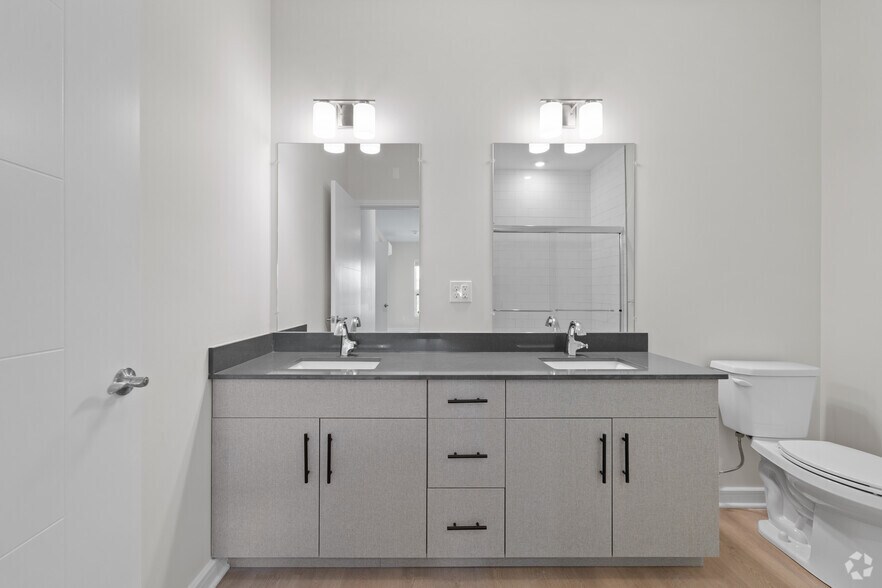 More Photos Of 441-447 Washington Ave, North Haven Apartments For Lease