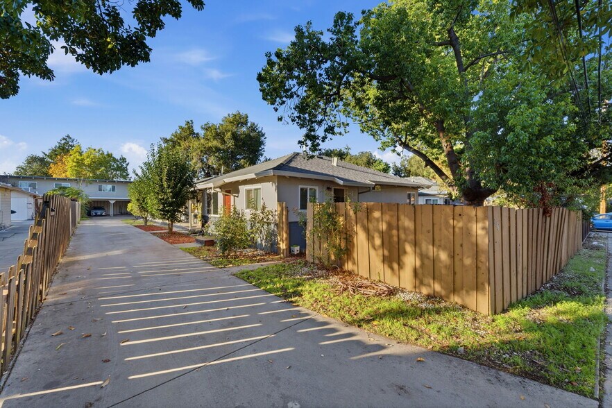 More Photos Of 236 Higdon Ave, Mountain View Apartments For Sale