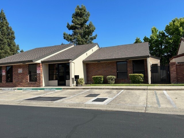 Primary Photo Of 4651 Quail Lakes Dr, Stockton Office For Lease