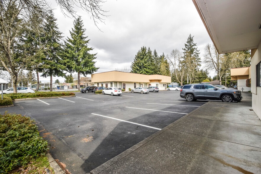 More Photos Of 4315 6th Ave SE, Lacey Office For Lease