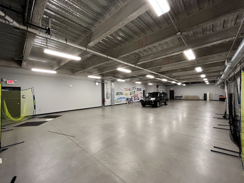 More Photos Of 4550 Preslyn Dr, Raleigh Light Distribution For Sale