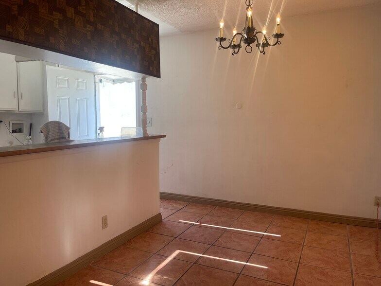 More Photos Of 5609-5613 E Beverly Blvd, East Los Angeles Storefront Retail Residential For Sale