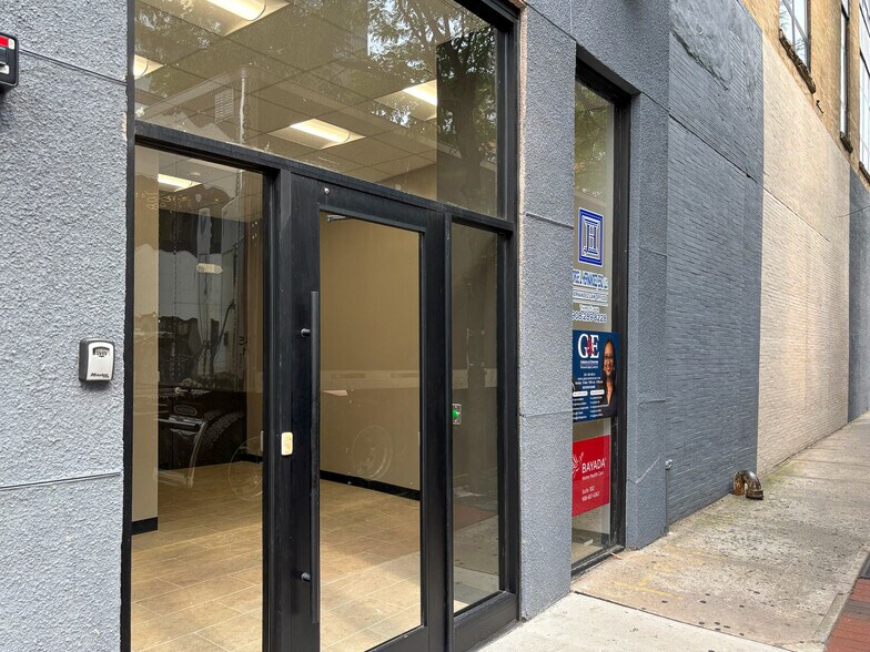 More Photos Of 100 Jefferson Ave, Elizabeth Office For Lease