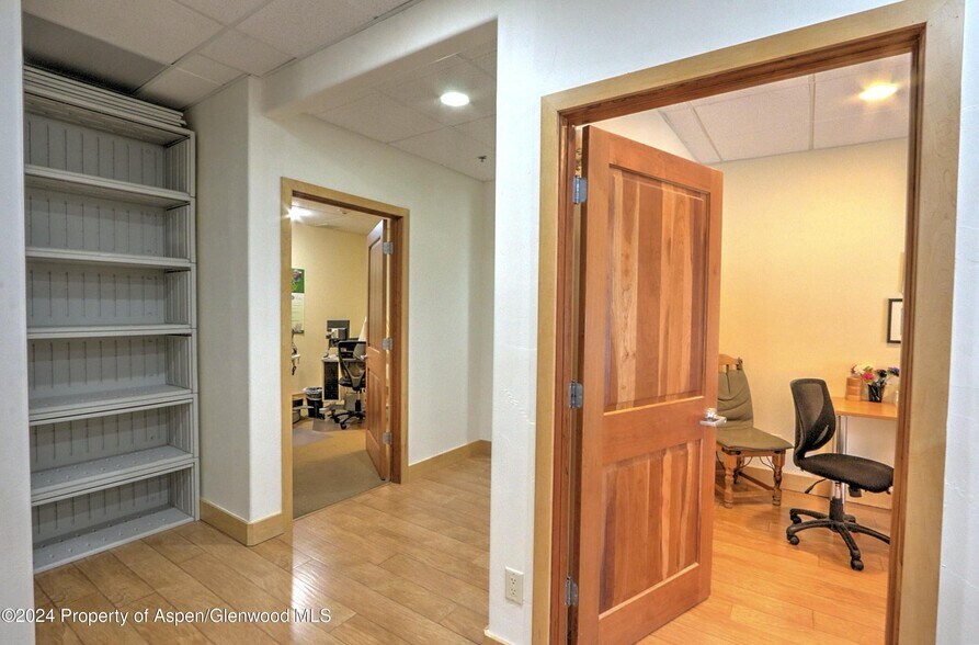 More Photos Of 1607 Grand Ave, Glenwood Springs Loft Creative Space For Sale