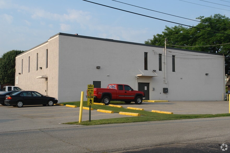 More Photos Of 501 2nd Ave, Charleston Office For Sale
