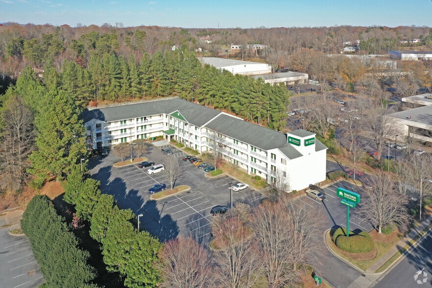 More Photos Of 7910 N Point Blvd, Winston-Salem Hotel For Sale