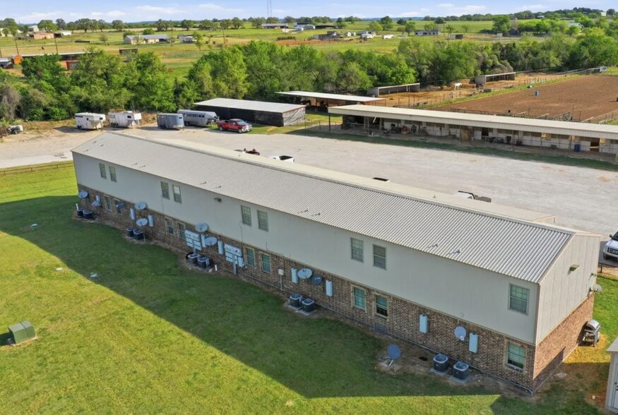 More Photos Of 8441 County Road 176, Stephenville Apartments For Sale