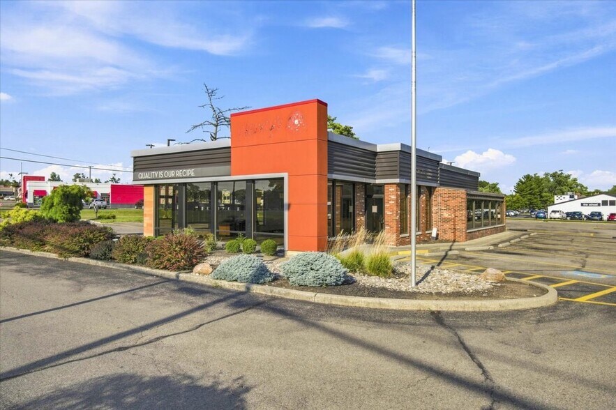 More Photos Of 11960 Lebanon Rd, Cincinnati Fast Food For Sale