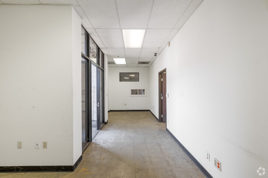 More Photos Of 1364 E 15th St, Los Angeles Warehouse For Sale