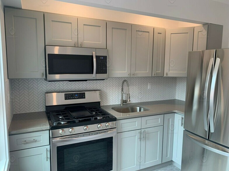 More Photos Of 692 Coney Island Ave, Brooklyn Storefront For Sale