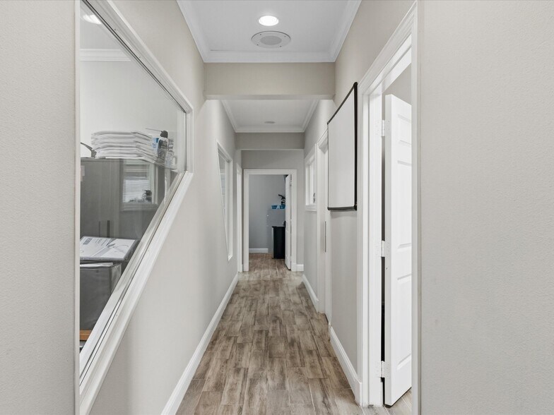 More Photos Of 2840 Keller Springs Rd, Carrollton Medical For Sale