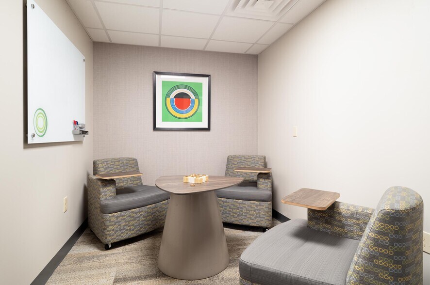 More Photos Of 475 N Weaber St, Annville Office For Lease
