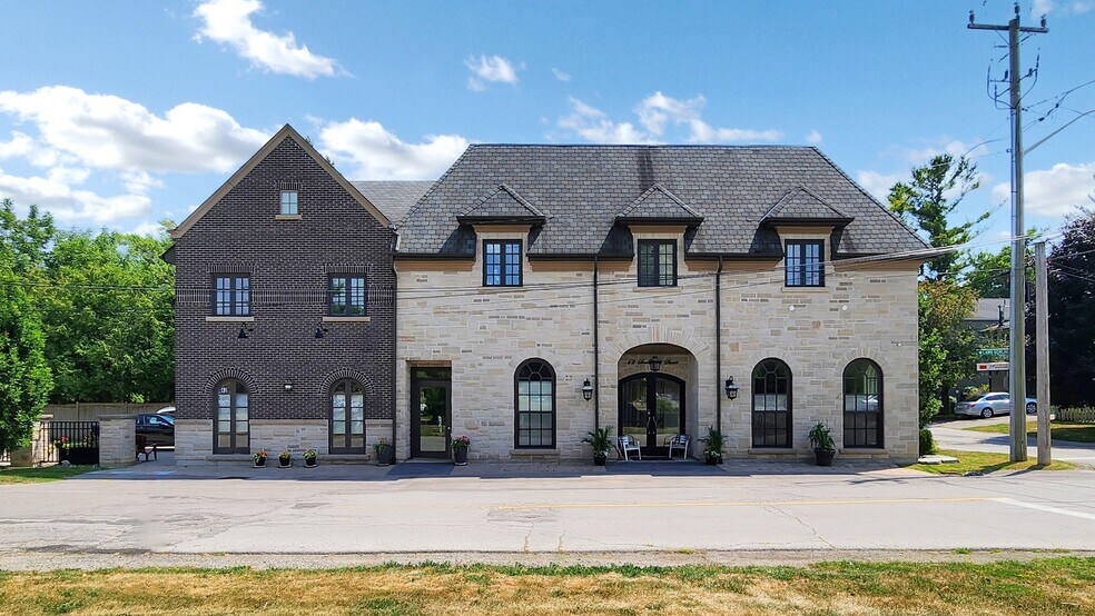 More Photos Of 42 Somerville St, Whitchurch-Stouffville Specialty For Sale