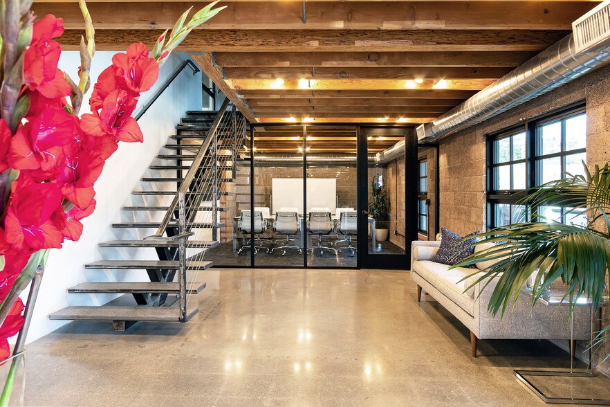 More Photos Of 121-125 Sierra St, El Segundo Loft Creative Space For Lease