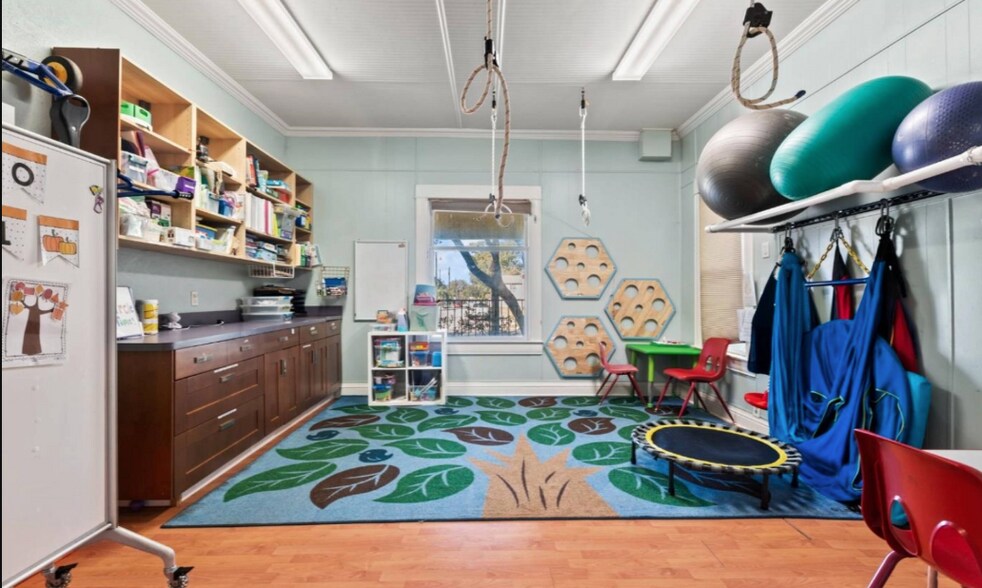 More Photos Of N Locust st, Denton Office Residential For Sale
