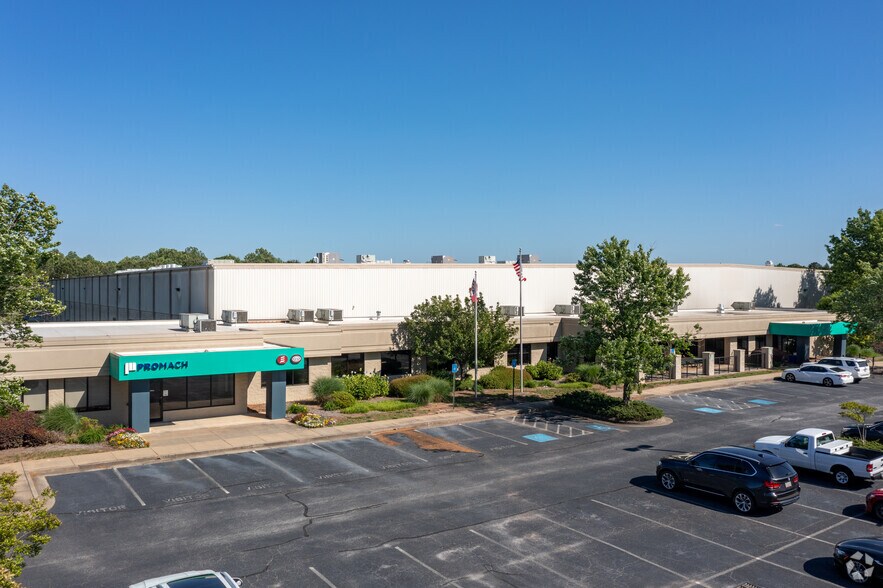 Primary Photo Of 1965 Statham Dr, Statham Distribution For Lease