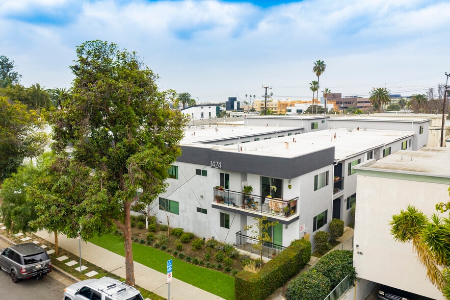 More Photos Of 1428 12th St, Santa Monica Apartments For Sale