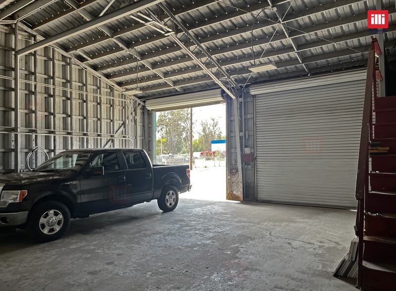 More Photos Of 11040 Nardo St, Ventura Warehouse For Lease