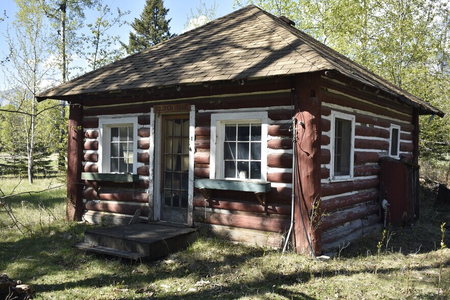 More Photos Of 50508 Range Road 271A, Yellowhead County Hospitality For Sale