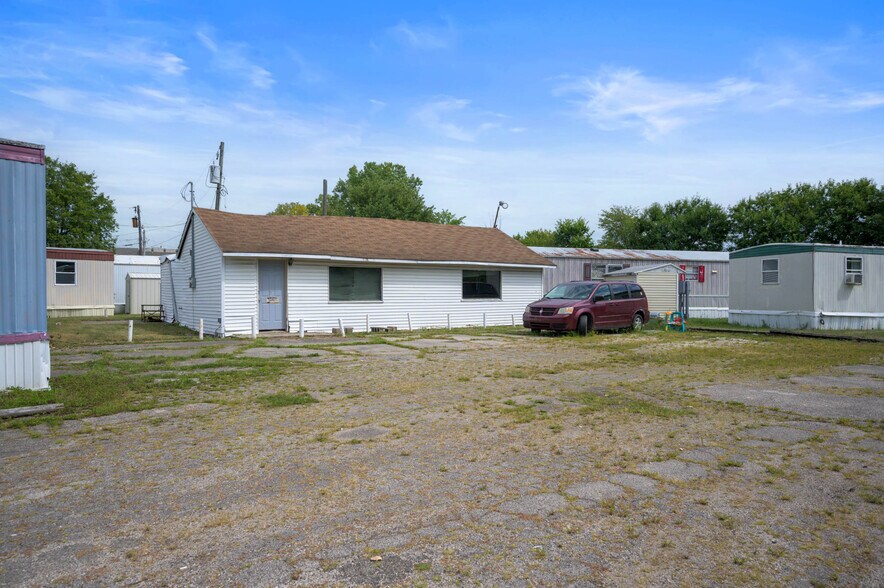 More Photos Of 2000 E 29th St, Muncie Manufactured Housing Mobile Home Park For Sale