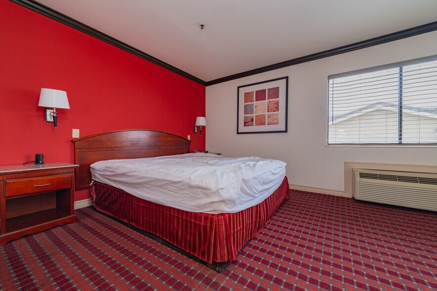 More Photos Of 2156 E Colorado Blvd, Pasadena Hotel For Sale