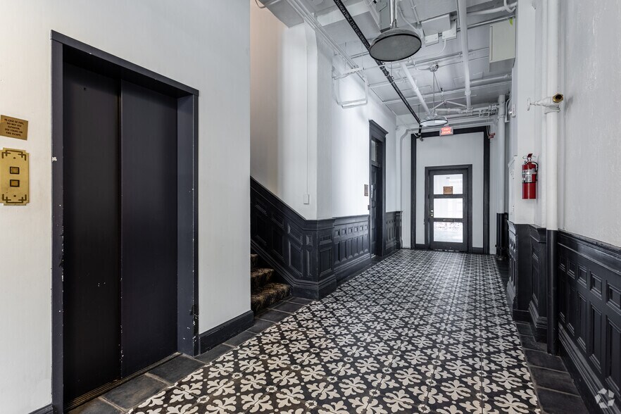 More Photos Of 208 SW Harvey Milk St, Portland Office For Lease