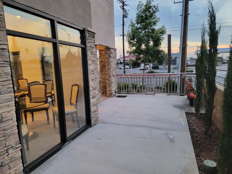 More Photos Of 14911 Pacific, Baldwin Park Restaurant For Lease