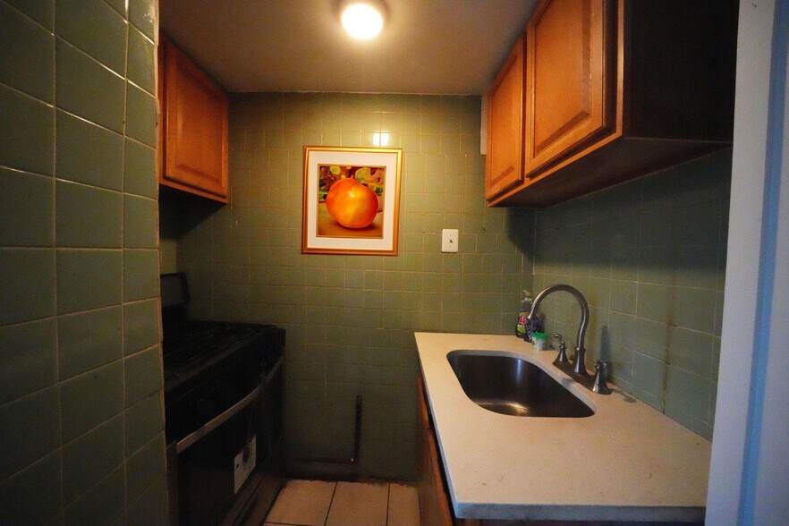 More Photos Of 4043 69th St, Woodside Apartments For Sale