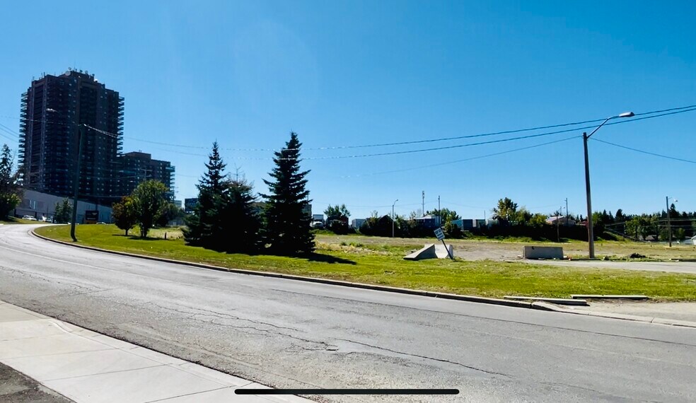 More Photos Of 9527 Horton Rd SW, Calgary Land For Sale