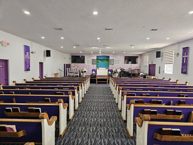 More Photos Of 17001 NW 20th Ave, Miami Gardens Religious Facility For Lease