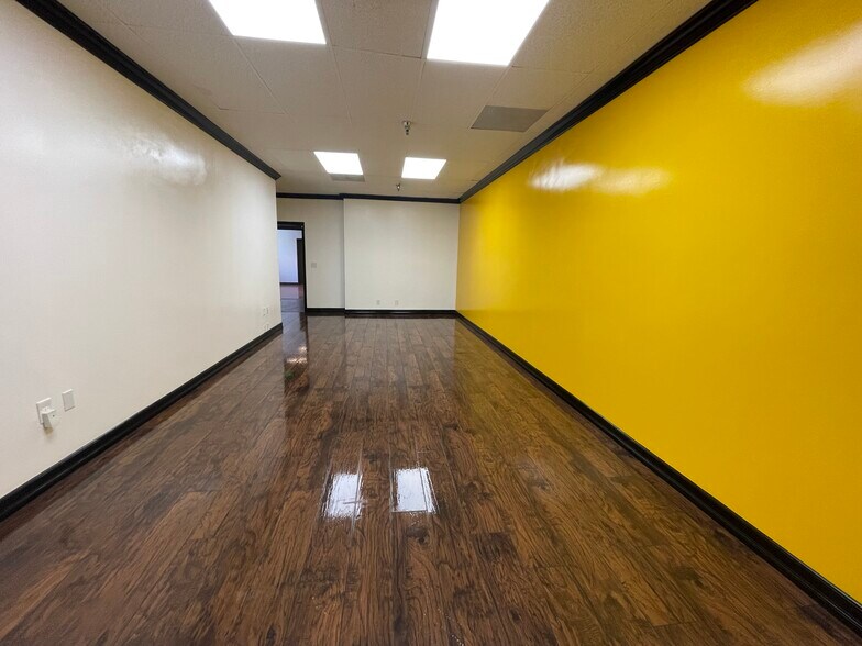 More Photos Of 902 N Grand Ave, Santa Ana Medical For Sale