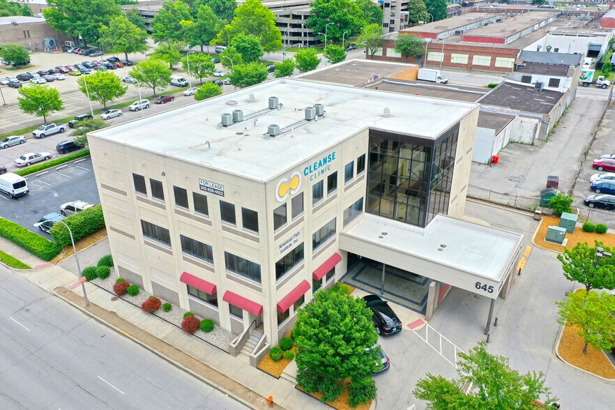 More Photos Of 645 Roy Wilkins Ave, Louisville Medical For Lease