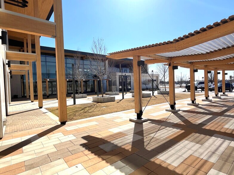 More Photos Of 420 SW 6th St, Moore Office For Lease