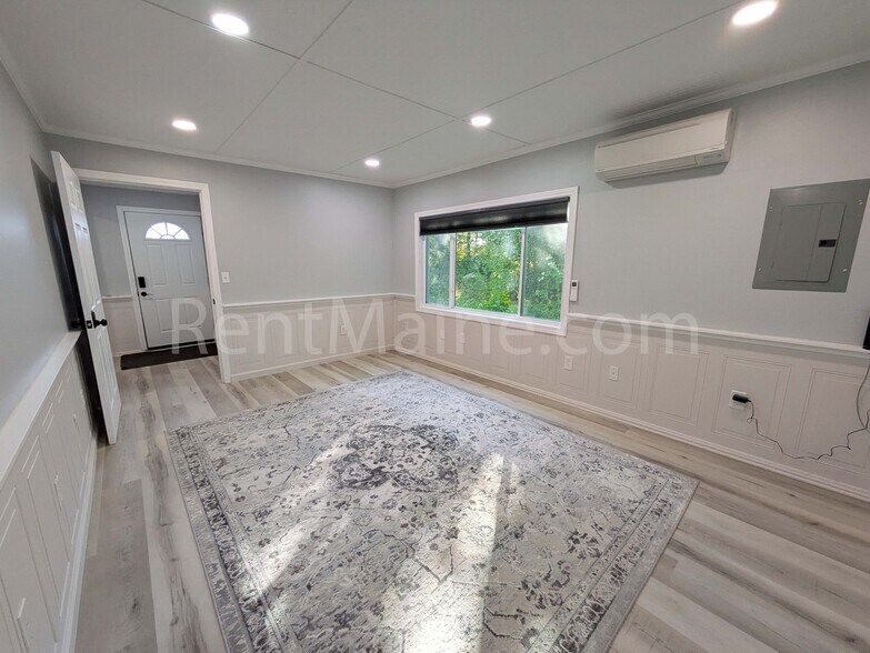 More Photos Of 40 Western Ave, Hampden Office For Lease