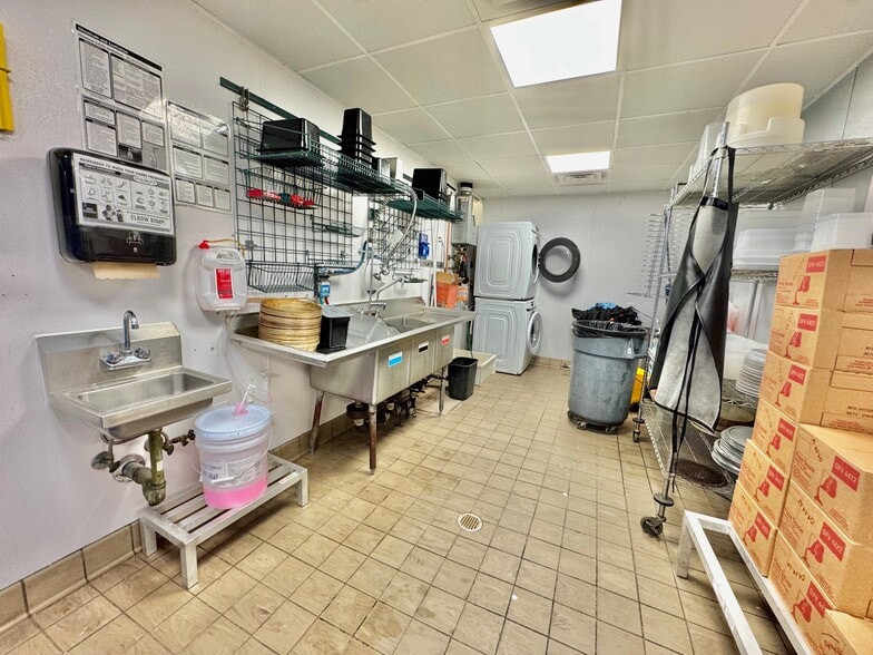 More Photos Of 3480 Boston Rd, Bronx Storefront For Sale