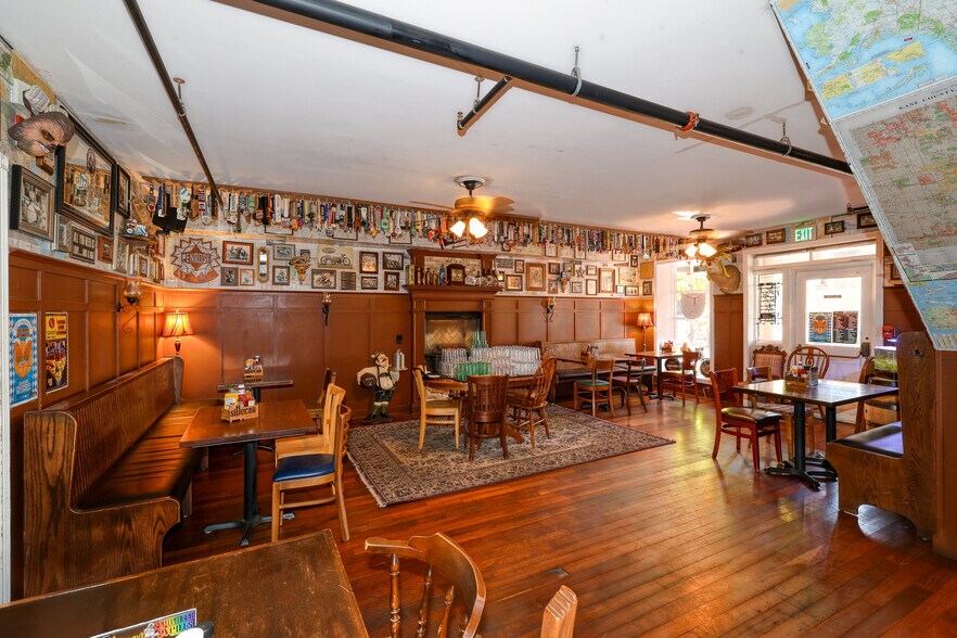 More Photos Of 10 N River St, Batavia Apartments For Sale