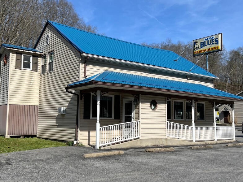 Primary Photo Of 3154 Hornet Hwy, Hundred Restaurant For Sale