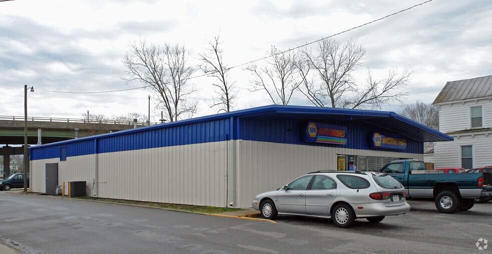 Primary Photo Of 164 S Saratoga St, Suffolk Freestanding For Lease