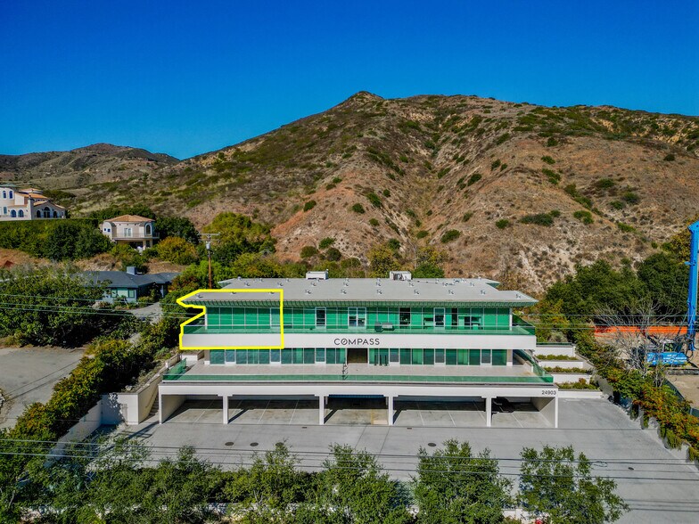 More Photos Of 24903 Pacific Coast Hwy, Malibu Office For Lease