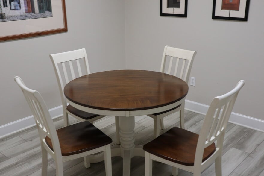 More Photos Of 2344 Centerville Rd, Tallahassee Medical For Lease