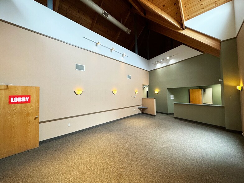 More Photos Of 2214 5th St, White Bear Lake Medical For Sale