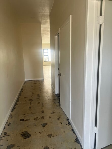 More Photos Of 1104-1106 Crenshaw Ave, Torrance Freestanding For Lease